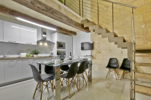 Duplex Apartment image 8