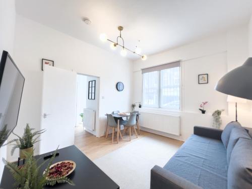 Pleasant 1 Bedroom Camden Apartment -on 1st Floor 1