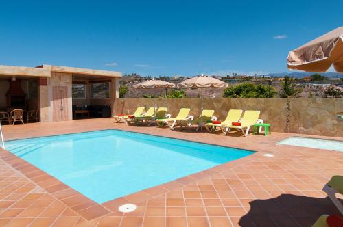 Villa Los Azules with pool and jacuzzi