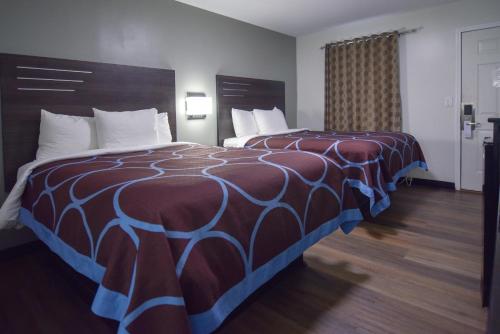 Lynchburg Country Inn - image 11