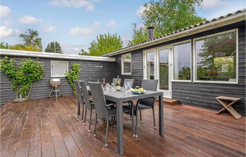 Nice Home In Bogø By With Kitchen in Bogø By