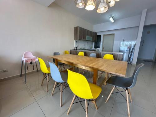 Setiawalk Puchong 6-9pax 2R2B IOI Mall Sunway Setiawalk Puchong 6-9pax 2R2B IOI Mall Sunway