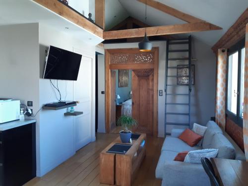 Bel appartement T2 atypique in Etel (Bretagne)
