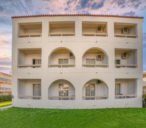 Lefteris Apartments in Ialysos Rhodes 5
