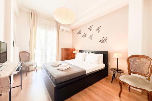 Pame Rentals - Classic Athenian Home in Koukaki, Atény