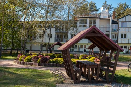 Viesnīcas āriene, Apartament 2B Niebieskie Apartamenty Poddąbie z basenem krytym, odkrytym, salą zabaw, animacjami (Apartament 2B Niebieskie Apartamenty Poddabie z basenem krytym, odkrytym, sala zabaw, animacjami) in Poddabie