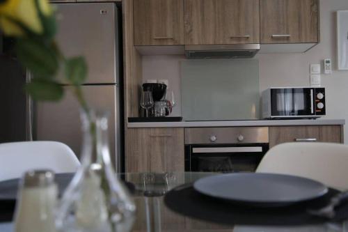 Penthouse lux flat with 2 bd next to larissis, Atény (fotografie 6)