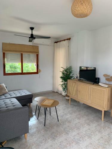 EL PATIO - apartment LA LUBICA in Les Bovetes Beach