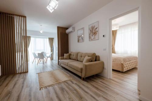 Jacuzzi Studio, Bacău