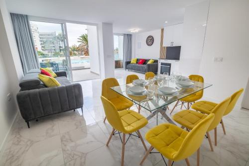 Ponderosa next to the pool apartments with big terraces close to the beach and Siam Park 3