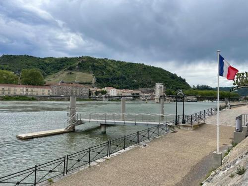 La Batellerie, vue sur Rhône gîte à louer Tain-l'Hermitage