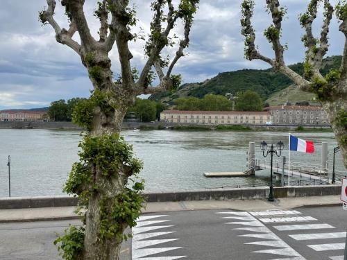 Nearby attraction, La Batellerie, vue sur Rhone in Tain-l'Hermitage