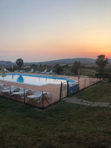 Raggio di Sole Castellina Marittima - Bilocale con piscina in Toscana