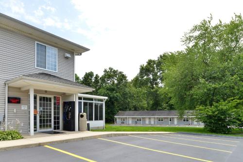 Tower Inn and Suites of Guilford / Madison in Guilford, USA