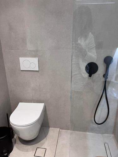 Adam's Luxury Studio