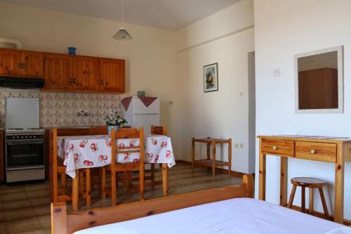 Seaview - Selfcatering Apartment - Helen No 1 in ไซโรปิกาโด