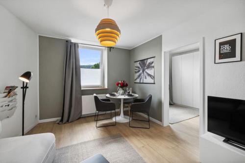 Stylisches Apartment, Parkplatz, Nähe DUS & Dortmund & Köln & Essen