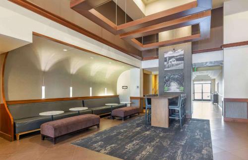 Hyatt Place Cleveland Independence - image 8