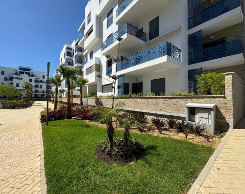 Exterior view, Playa 7 in Martil