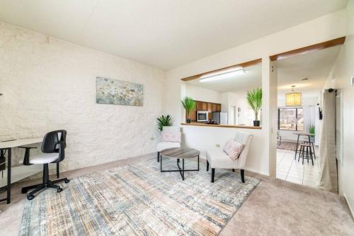 Bright Eastside 2BD 2BA Retreat w Pool and Parking thumb 2