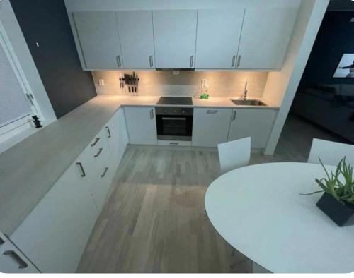 Moderne Leilighet in ستورد