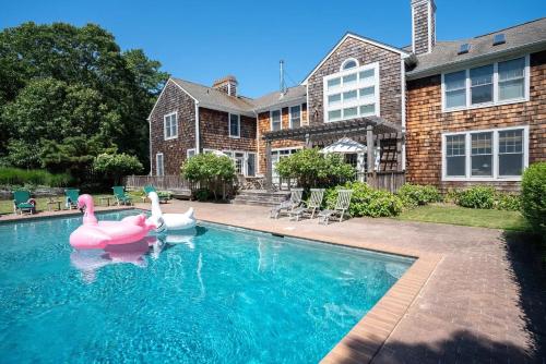 Villa Emery in Water Mill, USA
