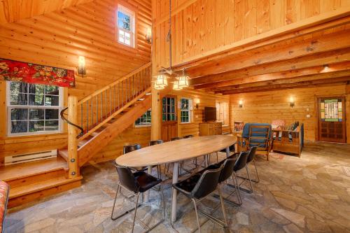 Rocky Shore Escape by Casago McCall - Donerightmanagement