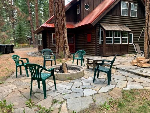 Rocky Shore Escape by Casago McCall - Donerightmanagement