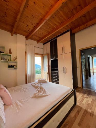 1 double bed
