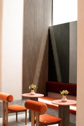 Pillow B Hotel - image 5