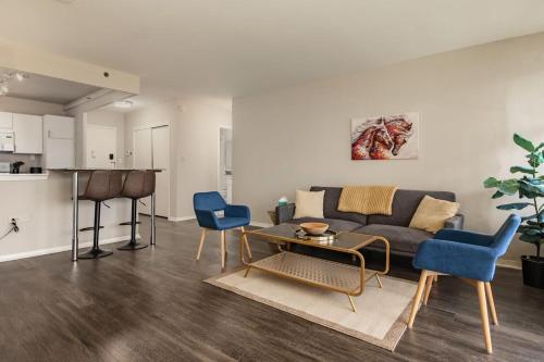 CozySuites 800 Tower 1BR with gym! 19 in Louisville, USA