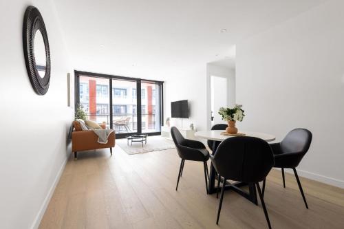 Two-Bedroom Apartment (Queen and 2 Singles) image 4