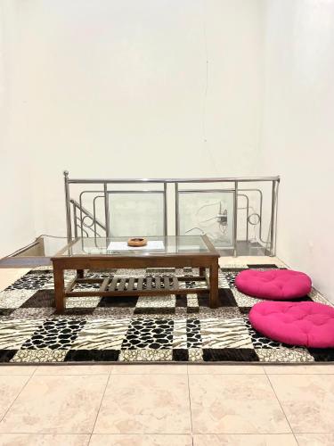 Iekārtas, 3m² 2 guļamistaba, 2 privāta vannas istaba Māja Tegalrejo
 (HARMONI GUEST HOUSE tumpak sewu) in Lumadžanga