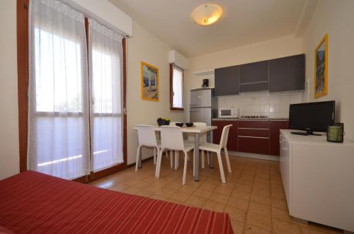 Kitchen, Residence Valbella in Bibione