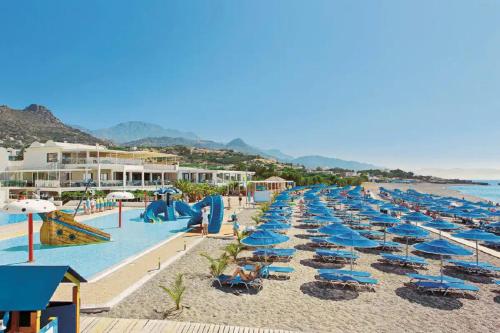 Sunshine Crete Beach - image 13