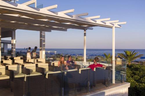 Sunshine Crete Beach - image 3