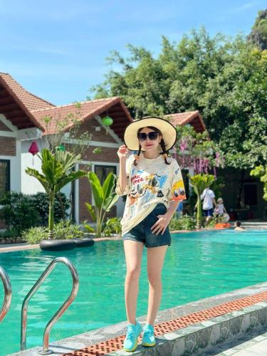 TRANG AN NATURAL MOUNTAINSIDE HOMESTAY