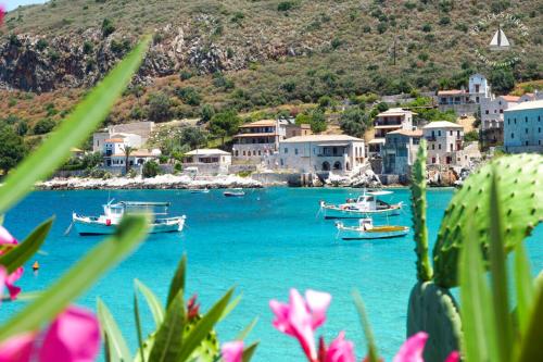 皮尔戈斯玛维罗米恰利酒店