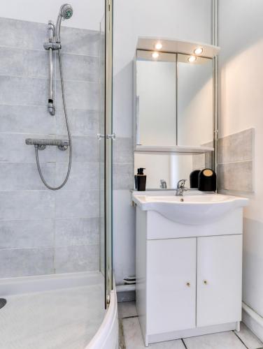 Vannituba, appartement 35 m2 1 à 4 pers - Rickhoss Home (appartement 35 m2 1 a 4 pers - Rickhoss Home) in Samois-sur-Seine
