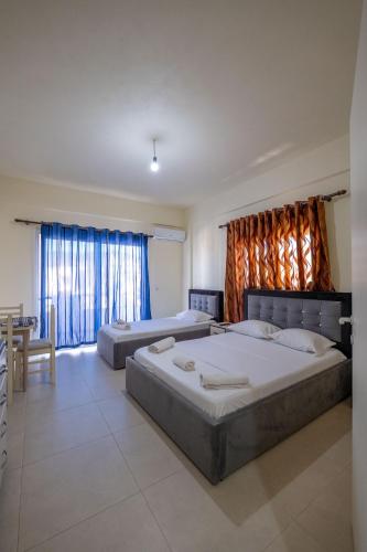 Rest Hour Hotel – Ksamil, OR