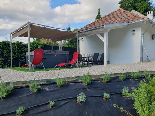 ทัศนียภาพภายนอกโรงแรม, GOfoREST - 150y Old Vintage Cottage Balaton - max 6 person in เลเซนเชโตไม