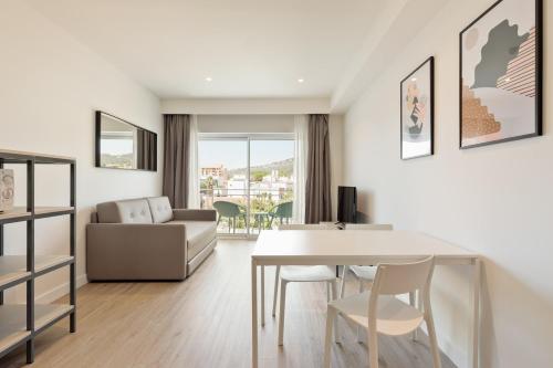 One-Bedroom Apartment Mountain View(2 Adults + 1 Child) image 8