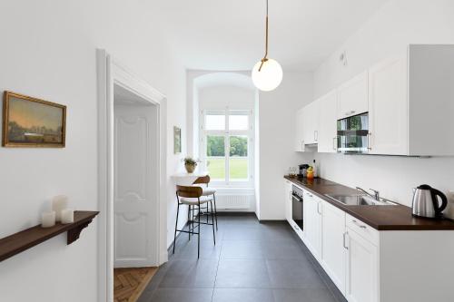 köök, Altes Schloss - Boutique Ferienwohnung in Achau