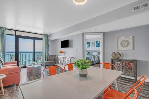 WINTER RATES! Unwind by the Waves Oceanfront Suite CR 1506 detail