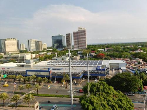 Lorde's Hideaway, Metro Manila