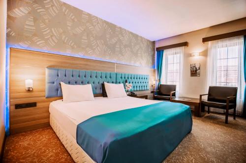 Highway Otel - image 8