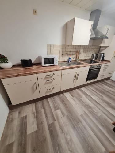 Kitchen, Moderne, ruhige Ferienwohnung! in Hennef