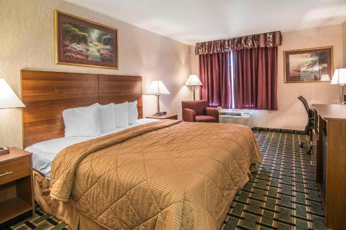 Quality Inn Raton - image 6