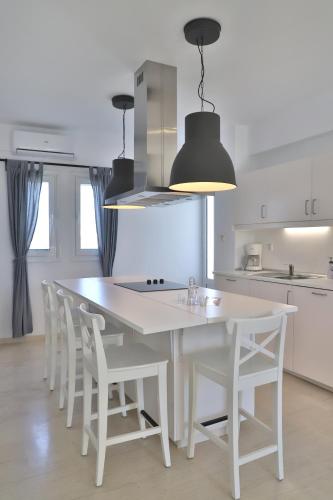 Helios Studios & Apartments, Makry Gialos (Foto 9)