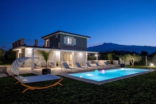  Villa Flara Relais in Calatabiano